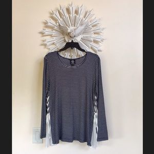 NWT Bobeau Pinstripe Lace Up Sides Layered Blouse Top M